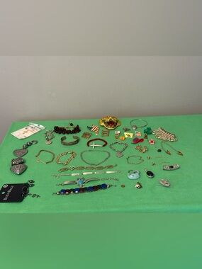 Mixed Jewelry Lot